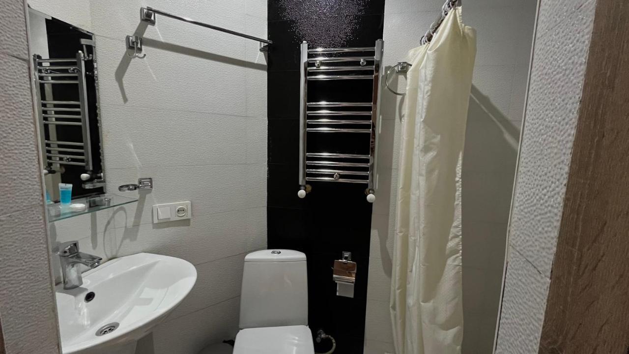 Hotel Tourist Tbilisi Eksteriør billede