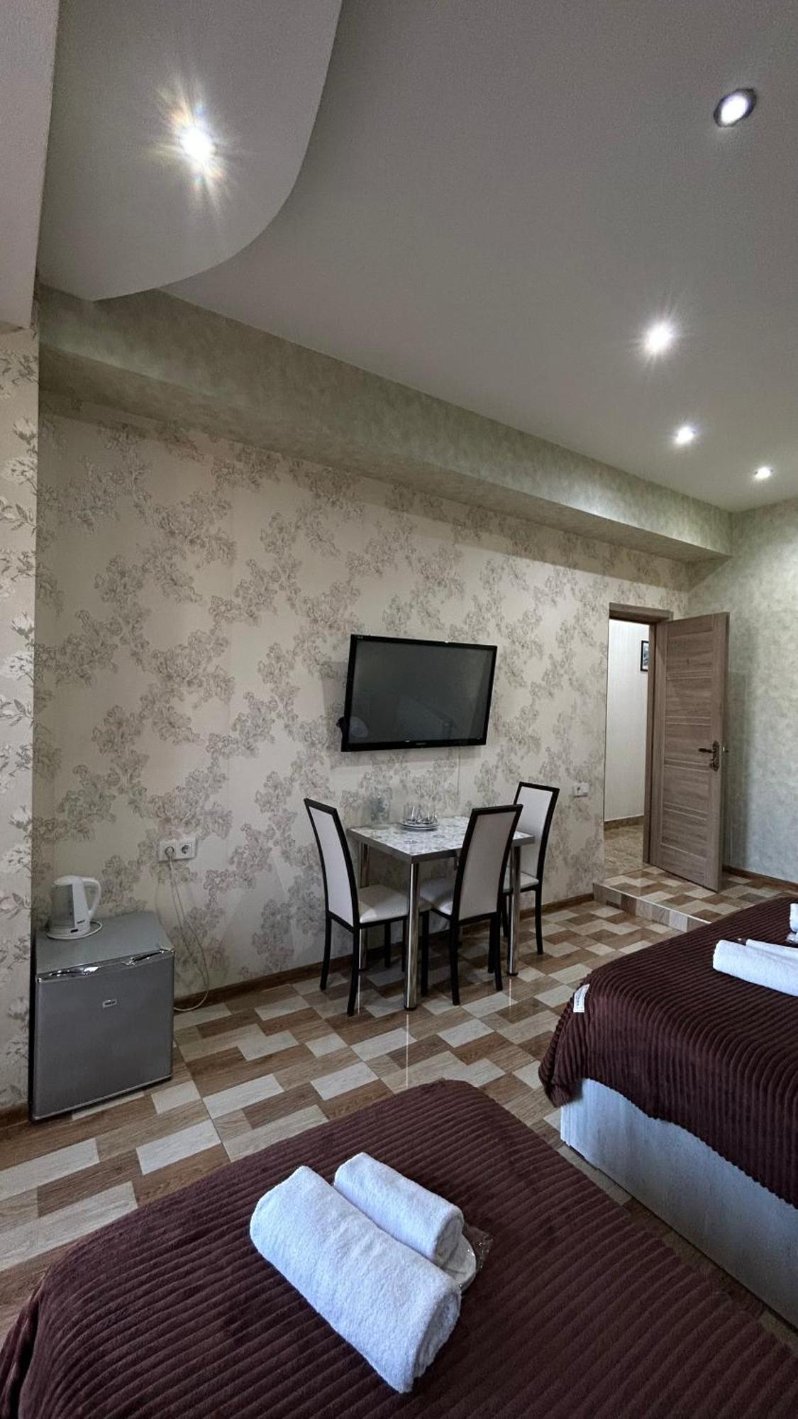Hotel Tourist Tbilisi Eksteriør billede