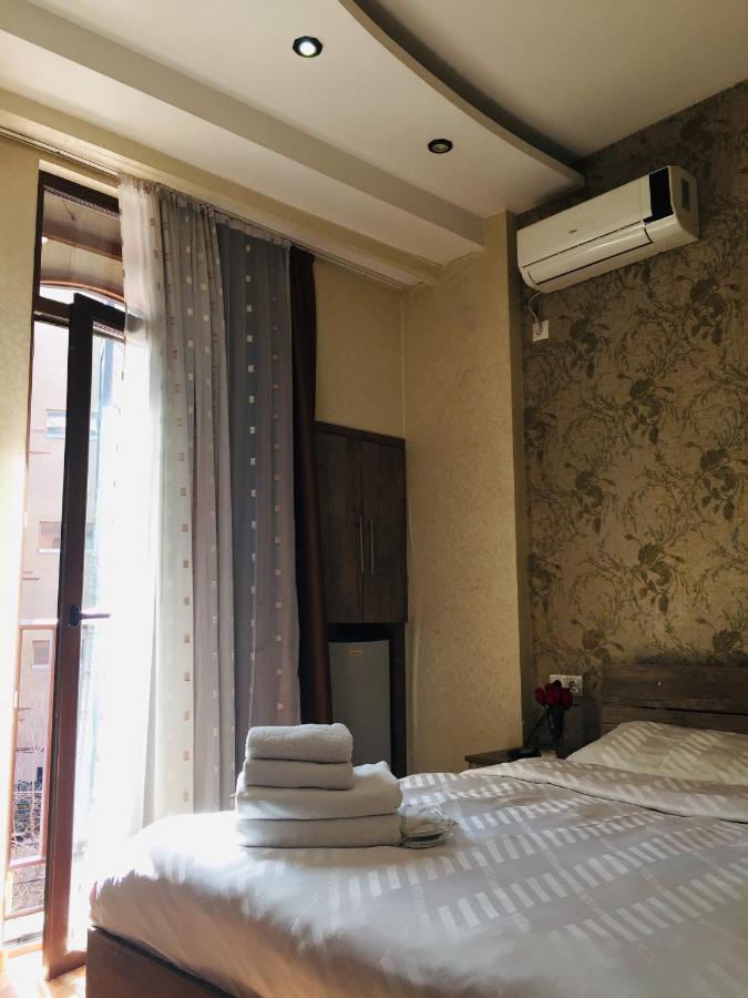 Hotel Tourist Tbilisi Eksteriør billede