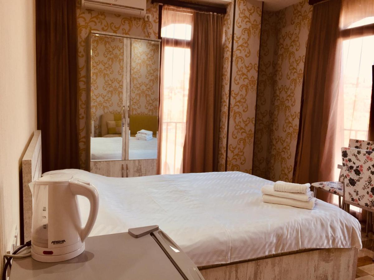 Hotel Tourist Tbilisi Eksteriør billede